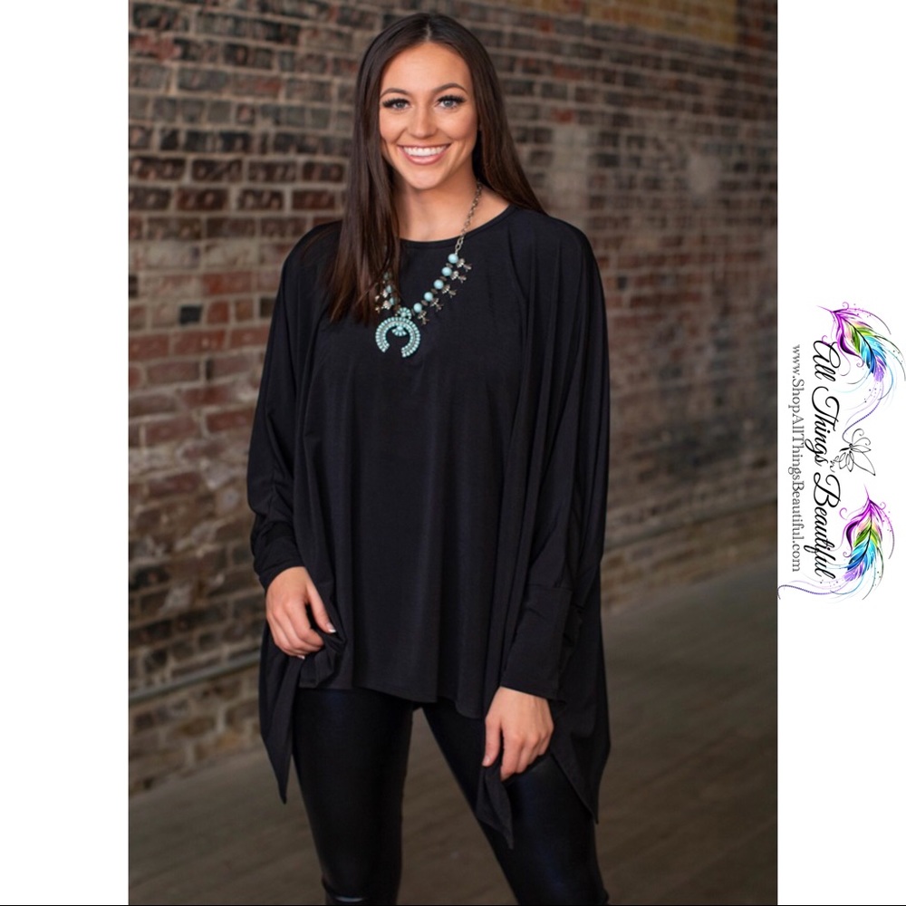 ⭐️L&B The Princeton Poncho Top in Black⭐️